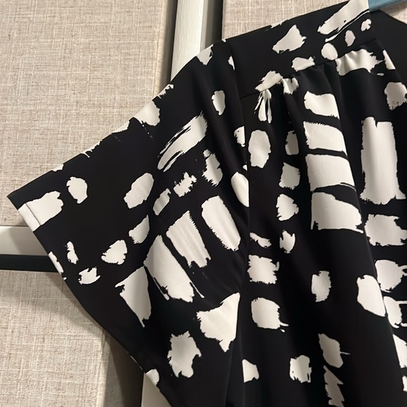 Halston jumpsuit - Picture 3 of 4